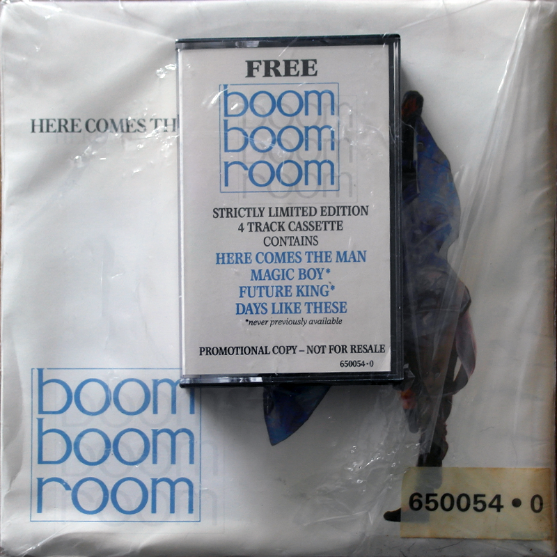 Boom Boom Room Here Comes The Man - Epic - 7" + Cassette